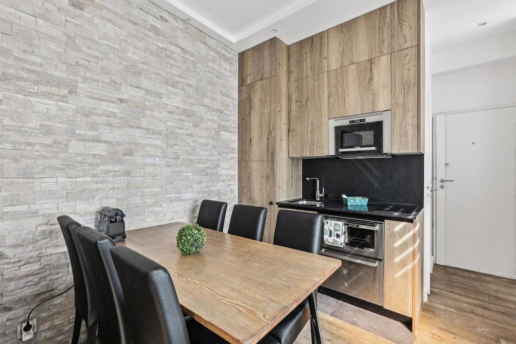03 Tour Eiffel Appartement Pour 7 Personnes Paris Exterior photo
